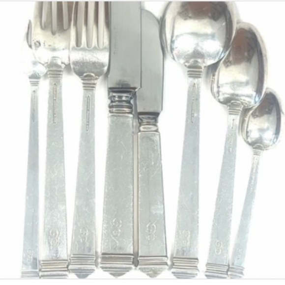 Tiffany & Co. Hampton Sterling Luncheon Set 132 Pieces 8 piece service for 12 - Picture 4 of 5